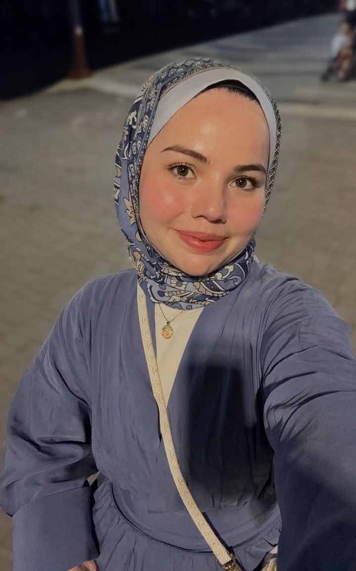General Şükrü Kanatlı Tombul Bayan Escort Bayan Şule